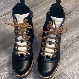 EUC A NEW DAY Faux Fur and Combat Boots 9